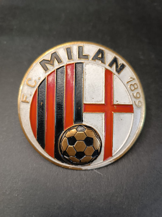 Pins Pin Badge A.C.Milan placca smaltatax auto con viti fissaggio anni 50 1