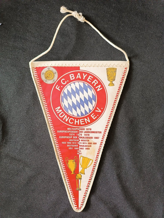 Gagliardetto Pennant F.C. Bayern M�nchen Germania Calcio Vintage