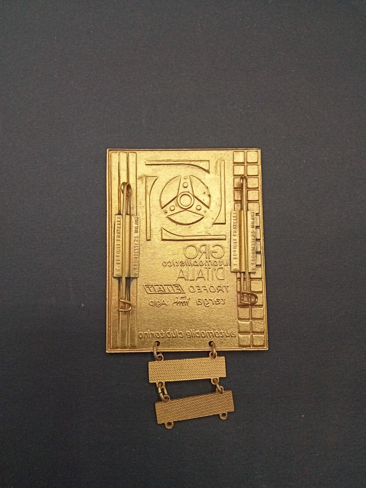 Placca spilla F.lli Lorioli Trofeo Fiat Agip Giro d'Italia automobilistico 1976