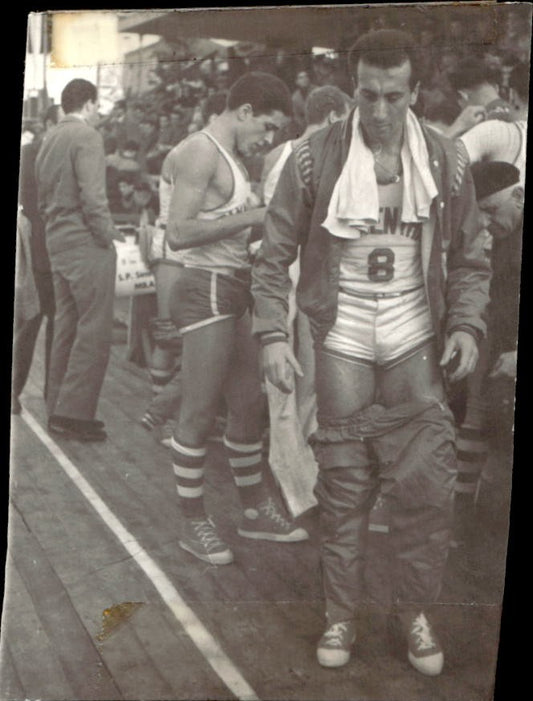 Foto Cestista da identificare Simmenthal anni 60 ritagliata