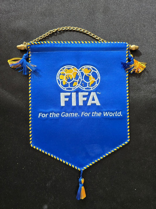 Gagliardetto Pennant fanion bander�n FIFA for the game for the world E