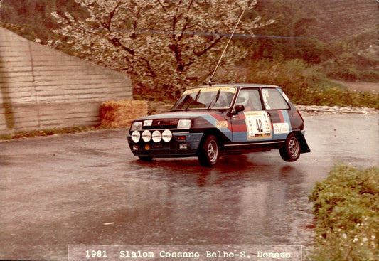 fotografia originale Rally d'epoca Renault 5 Alpine #1 1981 Cossano