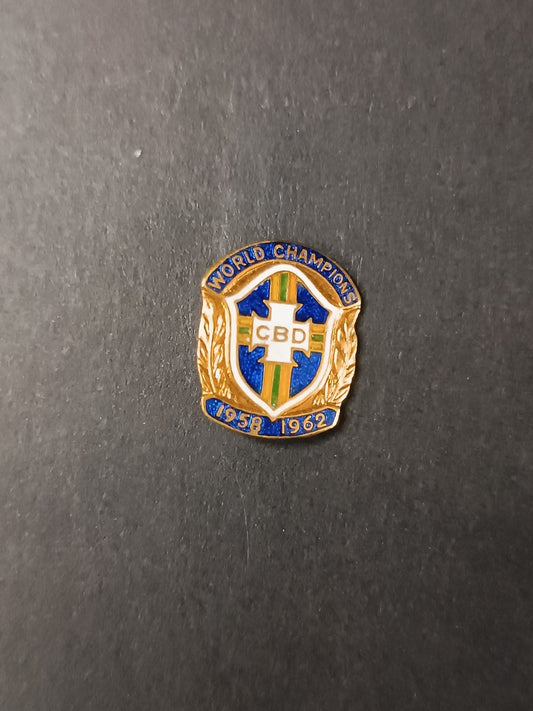 spilla badge pins  1985-1962 FIFA World Champions Football Cup Brasil