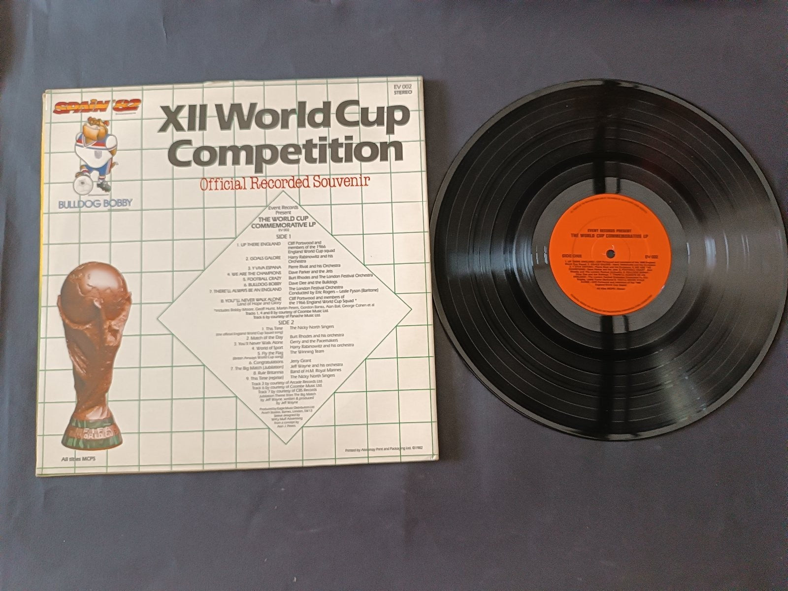 Disco Football Assoc Approved England World Cup 1982 Official Souvenir