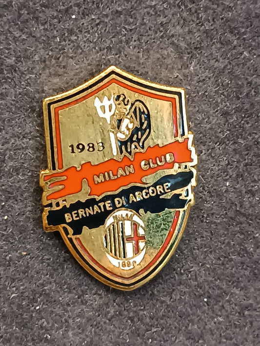 Old Pins Pin Badge Spilla A.C.Milan club Bernate di A. senza ferma piedino 405