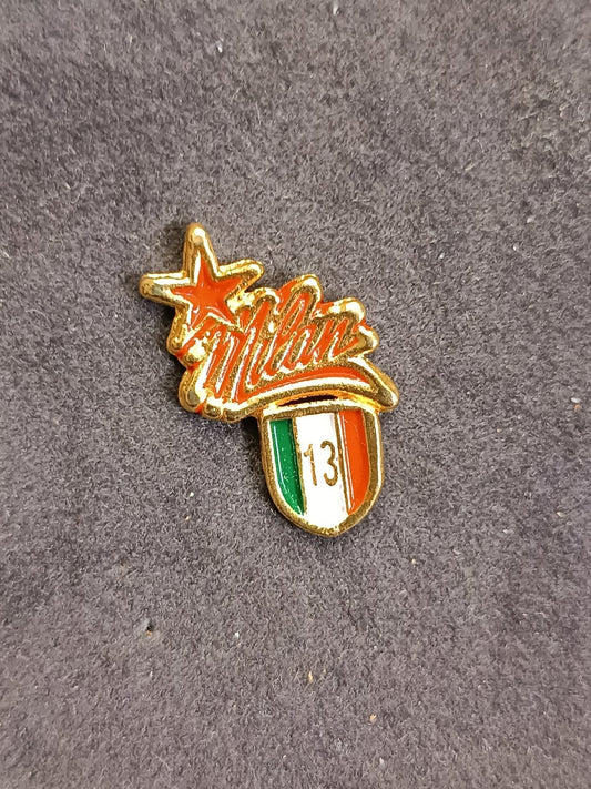 Old Pins Pin Badge Spilla A.C.Milan 13 stella senza piedino 274