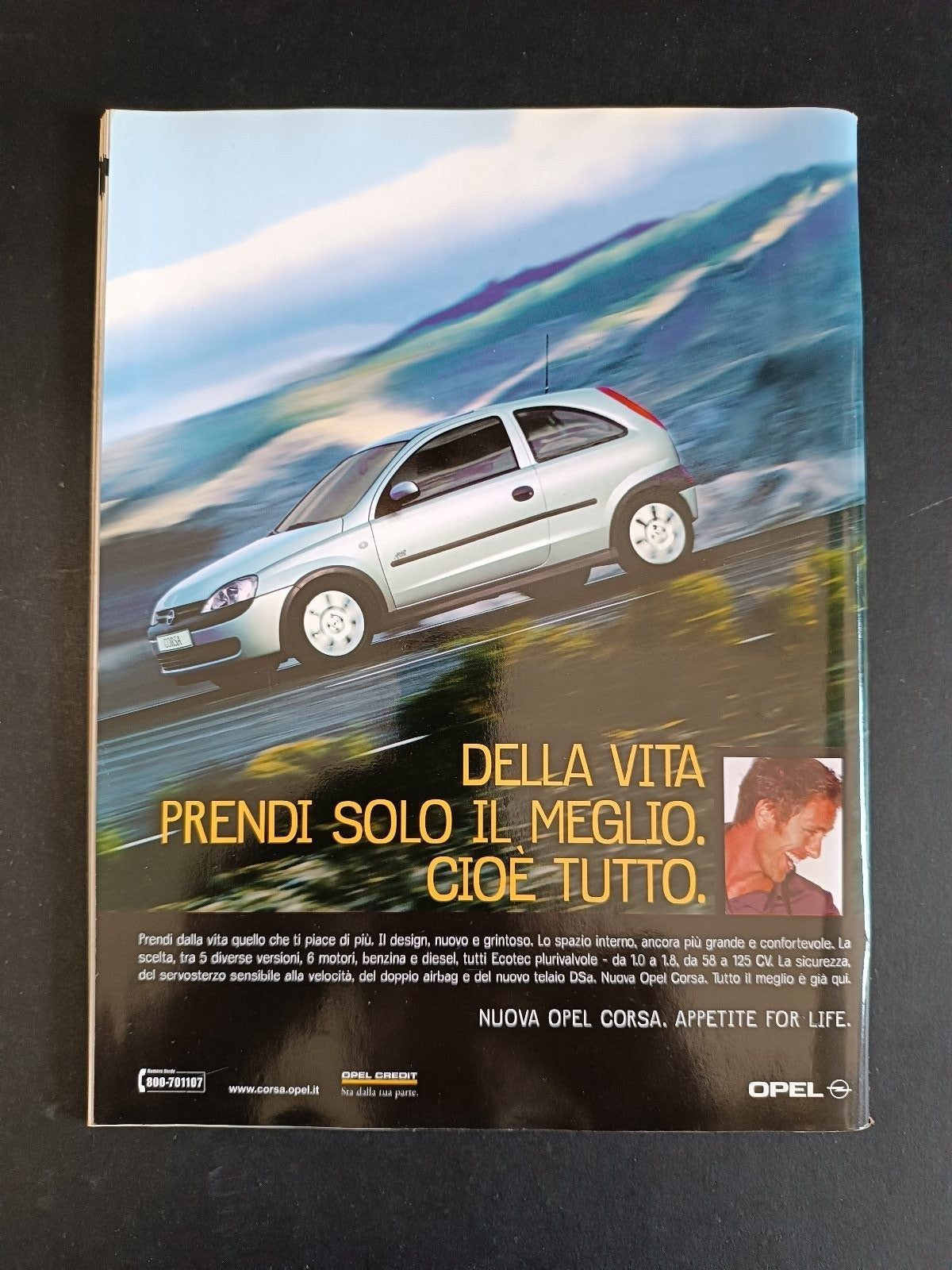 rivista FORZA MILAN - anno 2001 - n 2 Albertini (con poster)