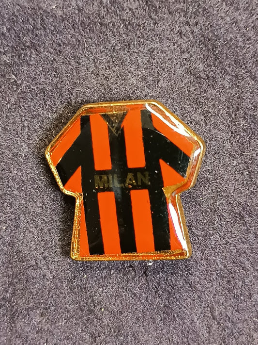 Old Pins Pin Badge Spilla A.C.Milan maglia milan  senza piedino 277