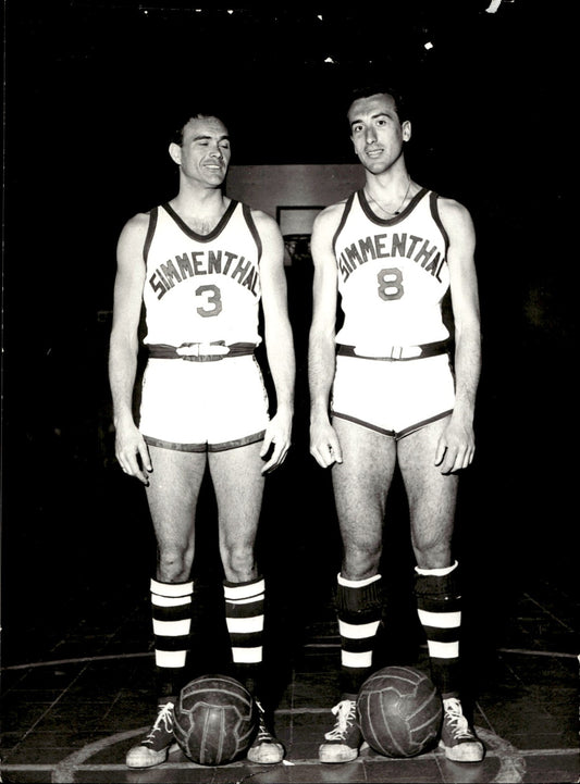 Foto Originale '60 Simmenthal Olimpia Milano Basket 2 players da identificare