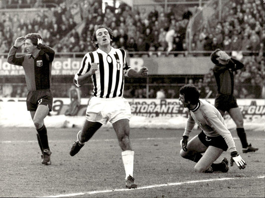 Foto fotografia d'agenzia calciatore squadra calcio Genoa 2