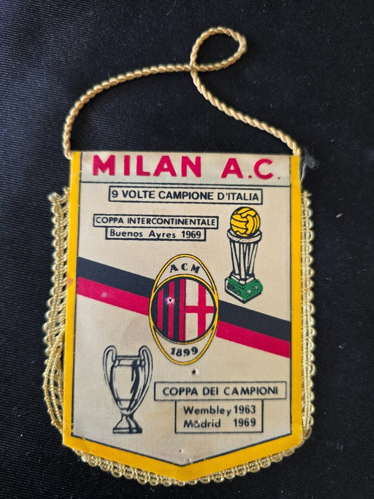 A.C. Milan 1899 mini gagliardetto anni 60/70 4
