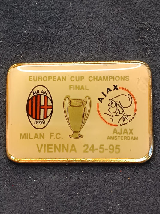 Old Pins Pin Badge Spilla A.C.Milan Coppa campioni 1995 finale Ajax no ferma
