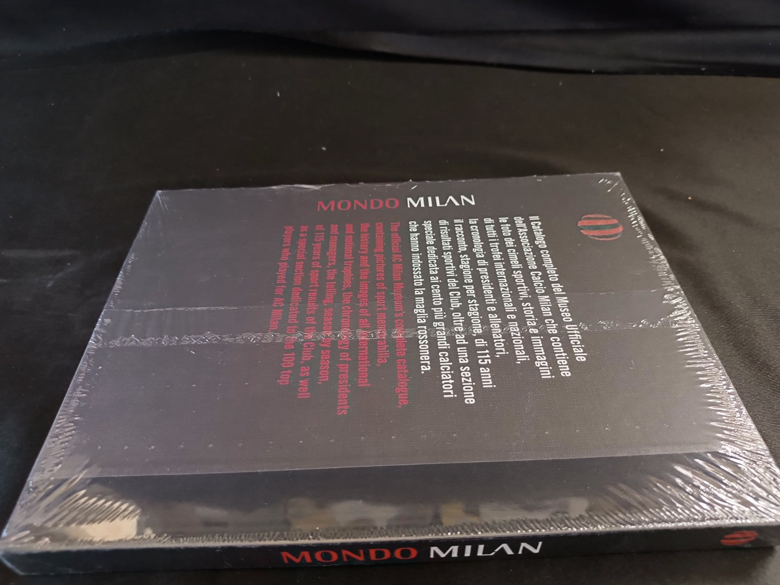 Libro Milan blisterato Rosso come il fuoco nero come la paura