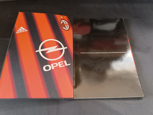 Libro fotografico Adidas Milan