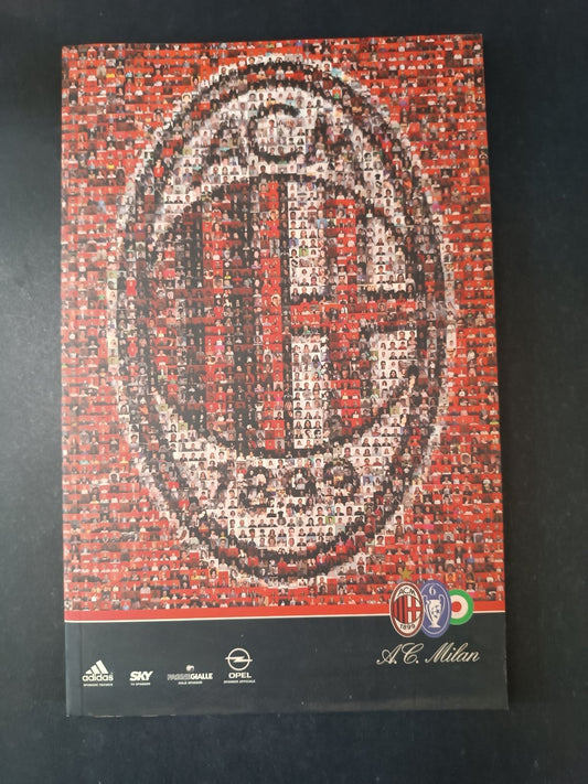 Libro A C MILAN (lingua inglese)