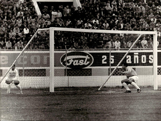 Foto fotografia d'agenzia partita calcio Cile-Per� 7