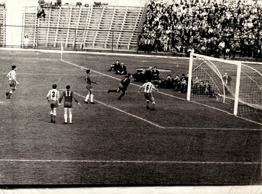 Foto fotografia d'agenzia calcio calciatore Sudamericano 13