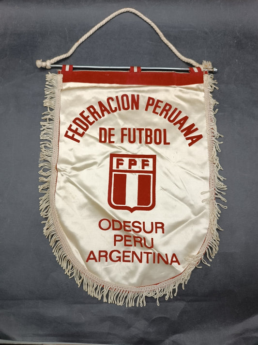 Gagliardetto Pennant Fanion Federación Peruana de Fútbol ODESUR Peru' Argentina