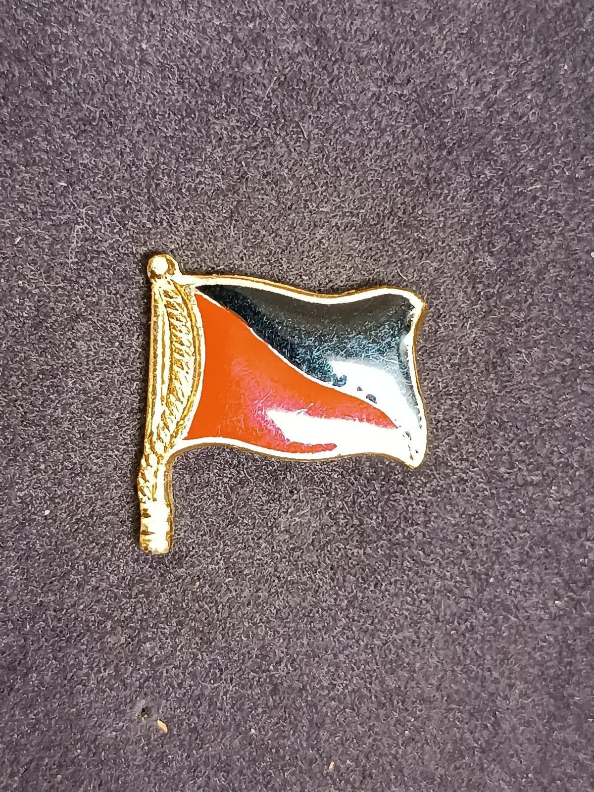 Old Pins Pin Badge Spilla A.C.Milan bandiera flag  senza piedino 289