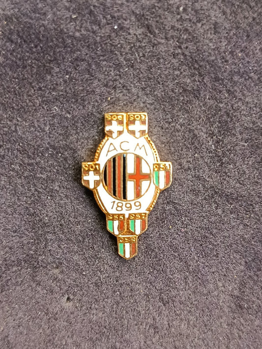 Old Pins Pin Badge Spilla A.C.Milan 7 scudetti senza piedino 241