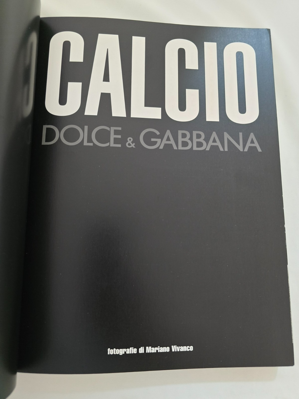 Dolce & Gabbana Libro "CALCIO" 2003 Del Piero e altri pallone in cuoio numerato