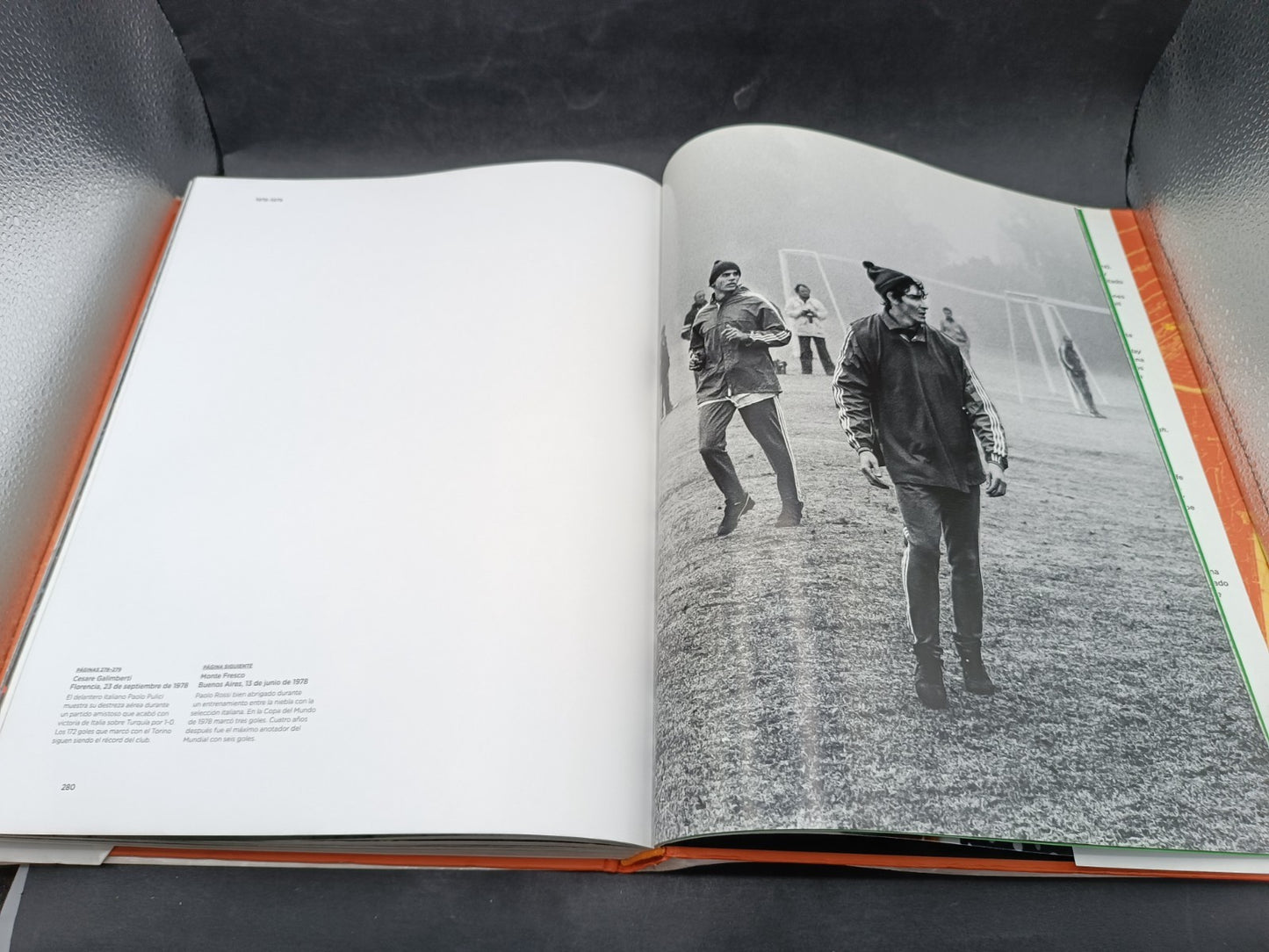 Libro The Beatiful Game el Futbol en los anos setenta Taschen
