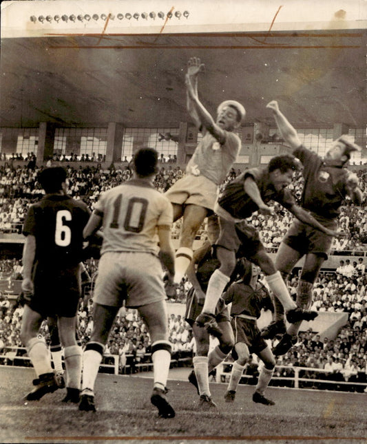 Foto fotografia d'agenzia partita calcio Cile-Brasile 1954