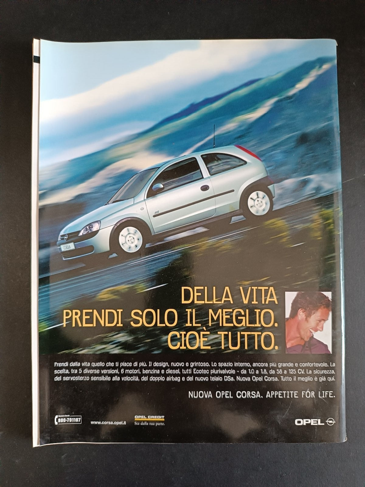 rivista FORZA MILAN - anno 2001 - n 7 Rui Costa (con poster)
