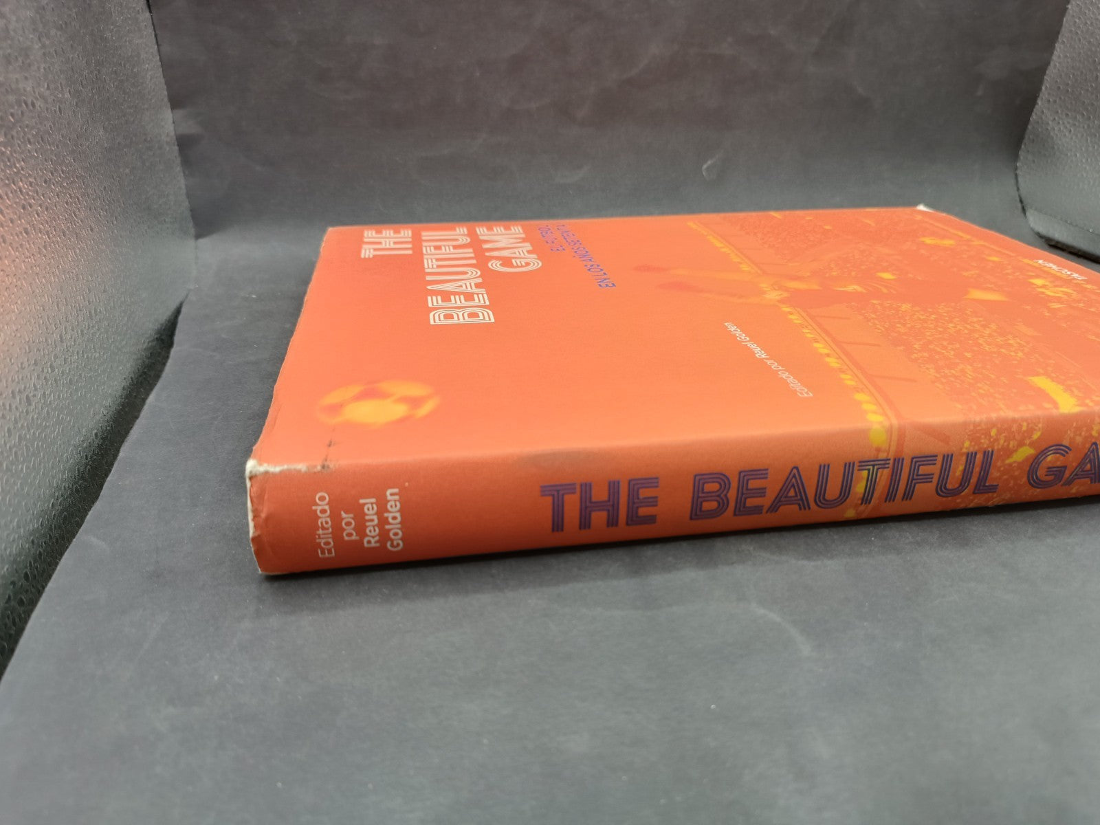Libro The Beatiful Game el Futbol en los anos setenta Taschen