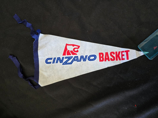 Bandierina CINZANO Basket Pallacanestro  Milano  originale anni 70/82