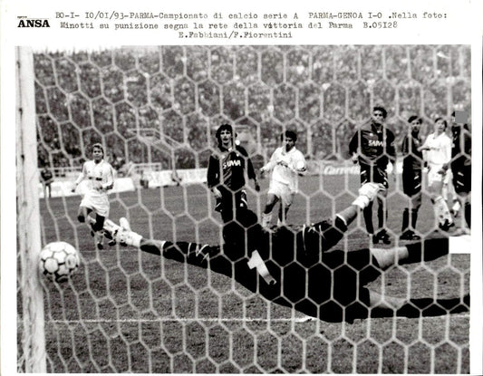 Foto fotografia d'agenzia calciatore squadra calcio Genoa Minotti