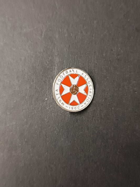 spilla badge pins Malta Football Association 1900